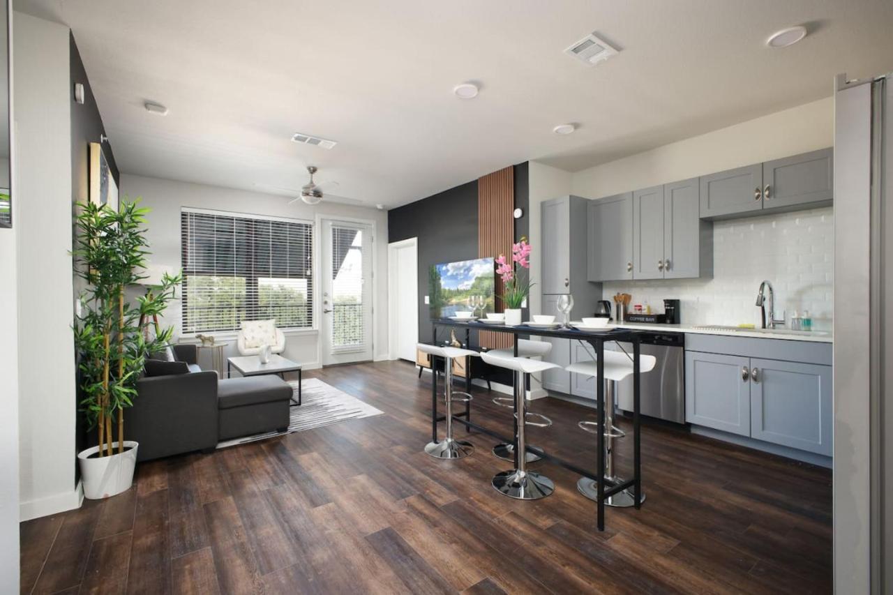 Stylish 2Br March Madness Alamodome Free Parking Apartment ซานอันโตนิโอ ภายนอก รูปภาพ